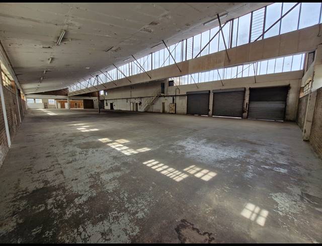 1,563M² WAREHOUSE FOR SALE IN BENROSE